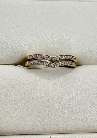 14k Vintage Diamond V Stacking Band