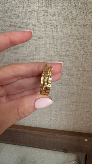 #2 14k Vintage Diamond Cut Hoops