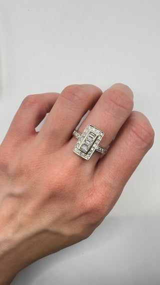 18k Vintage Deco Diamond Ring