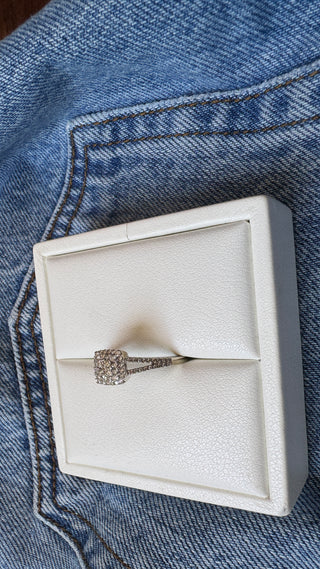10k Diamond Ring