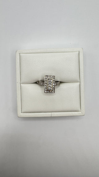 18k Vintage Deco Diamond Ring