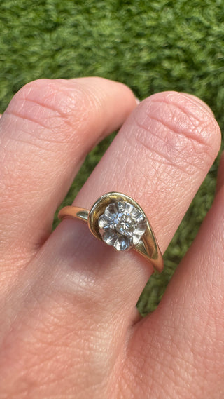 Antique 18k Diamond Flower Ring