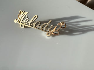 10k Vintage Solid Gold Melody Pendant 1.23g: Solid gold 10k pendant with a musical note-inspired design, weighing 1.23g for lightweight wear.